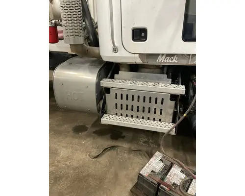 DPF (Diesel Particulate Filter) MACK GU713 Dutchers Inc   Heavy Truck Div  Ny