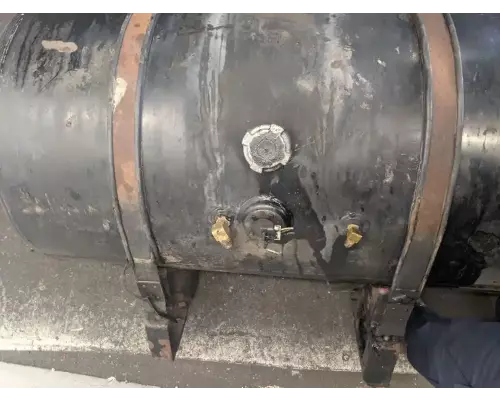 Mack LE613 Fuel Tank