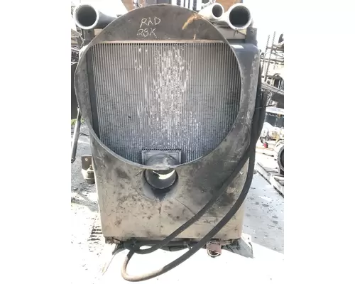 Mack LEU613 Radiator