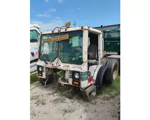 Cab MACK LE613 Crj Heavy Trucks And Parts