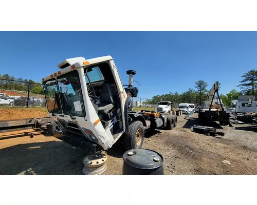 Complete Vehicle MACK LE613 Crest Truck Parts