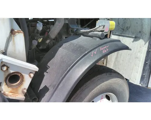 Fender Extension MACK LEU633 LKQ Heavy Truck - Goodys