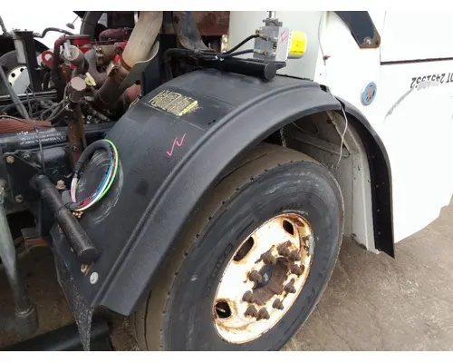 Fender Extension MACK LEU633 LKQ Heavy Truck - Goodys
