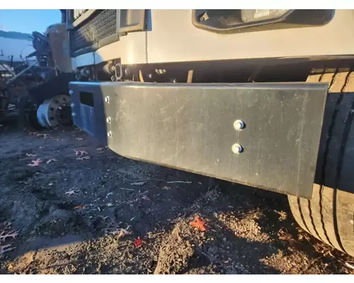 Mack MD Bumper Assembly, Front