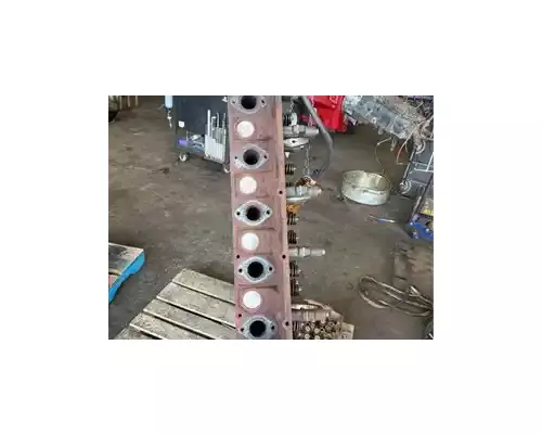 Mack MP7 Cylinder Head