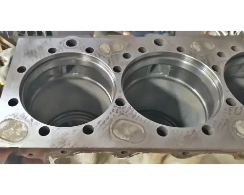 Mack MP8 Cylinder Block