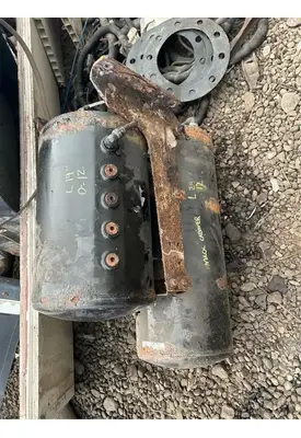 Mack MR688S Air Tank