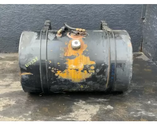 Mack MR688S Fuel Tank