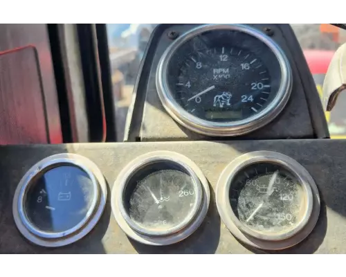 Mack MR688S Instrument Cluster