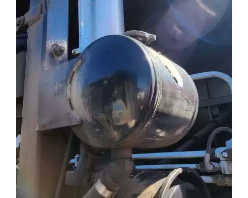 Mack MR688S Radiator Overflow Bottle