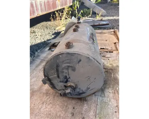 Mack MRU613 Air Tank