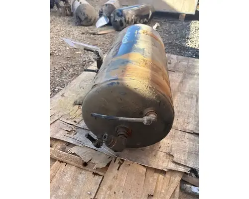 Mack MRU613 Air Tank