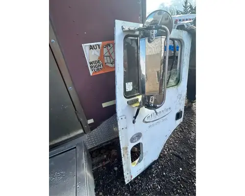 Mack MRU613 Door Assembly, Front