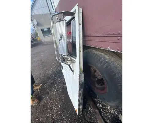 Mack MRU613 Door Assembly, Front
