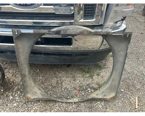 Mack MRU613 Radiator Shroud