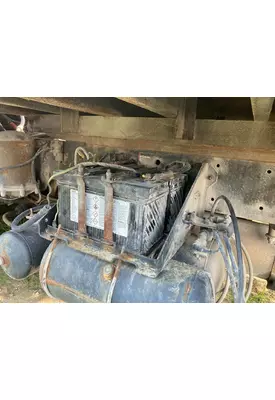 Mack MS MIDLINER Battery Box