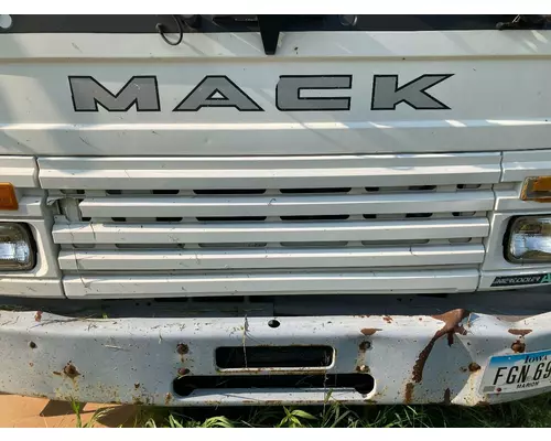 Mack MS MIDLINER Grille