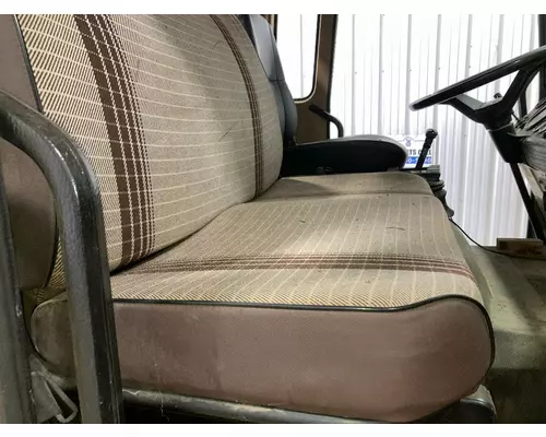 Mack MS MIDLINER Seat (non-Suspension)