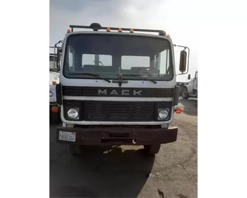 Mack MS250P Cab