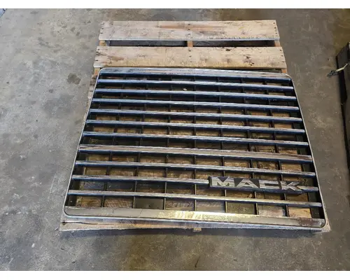 Grille Mack MACK Bobby Johnson Equipment Co., Inc.