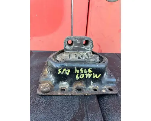 Engine Mounts Mack MP8 Dixie Truck Centre