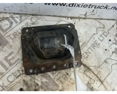 Engine Mounts Mack MP8 Dixie Truck Centre