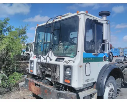 Cab MACK MR688 LKQ Heavy Truck - Tampa