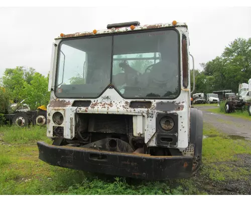 Complete Vehicle MACK MR688S WM. Cohen &amp; Sons