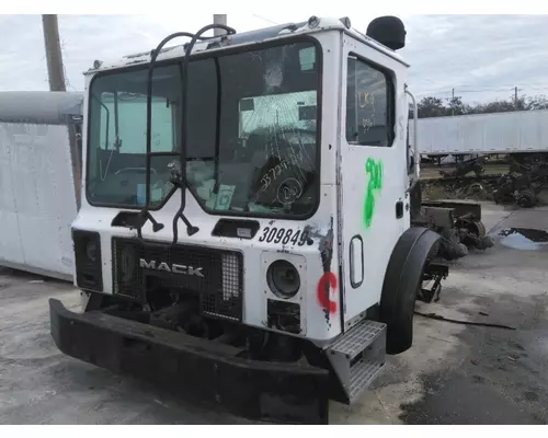 Cab MACK MR690 LKQ Heavy Truck - Tampa