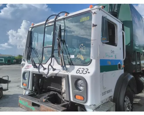 Cab MACK MRU613 LKQ Heavy Truck - Tampa