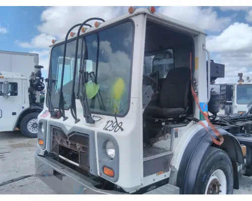 Cab MACK MRU613 LKQ Heavy Truck - Tampa