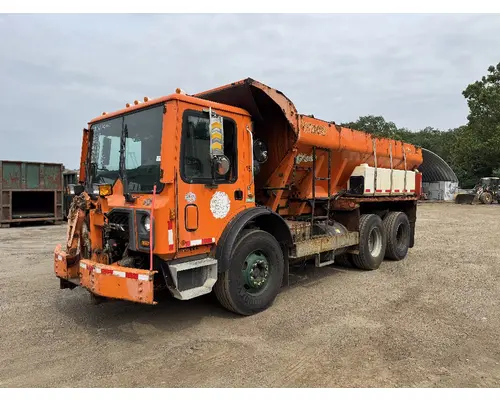 Complete Vehicle MACK MRU613 Rydemore Heavy Duty Truck Parts Inc