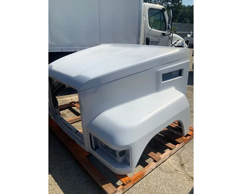 Hood MACK PI64T Pinnacle HD Truck Repair &amp;amp; Service