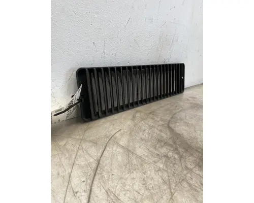 Body Parts, Misc. MACK Pinnacle Frontier Truck Parts