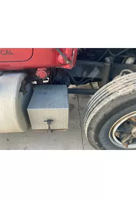 Mack R600 Battery Box