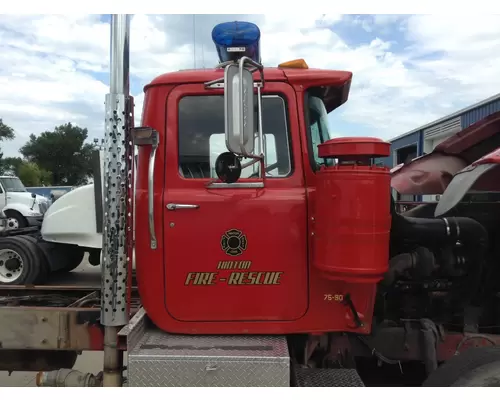 Mack R600 Cab Assembly