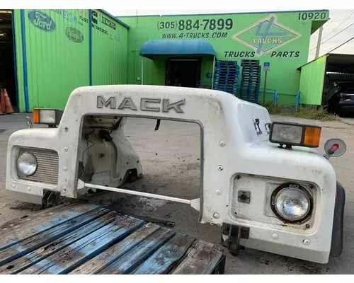 Hood MACK R600 4-trucks Enterprises LLC