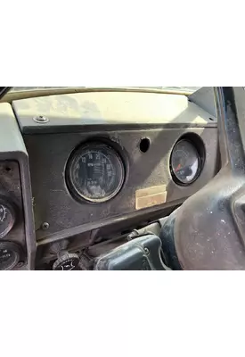 Mack R600 Instrument Cluster