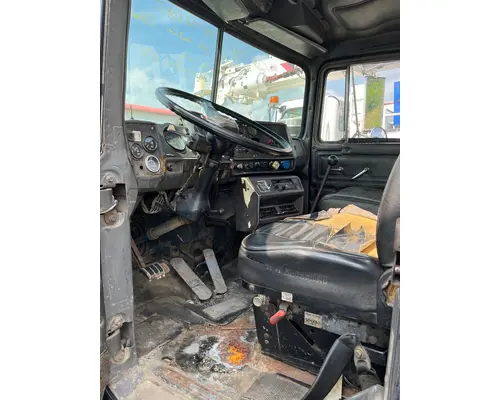 Mack R686ST Vehicle for Sale