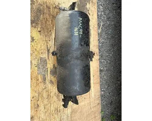Mack RB688S Air Tank