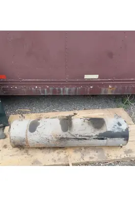 Mack RB688S Air Tank