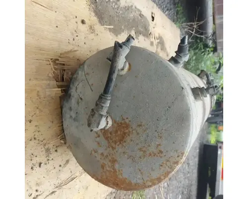 Mack RB688S Air Tank