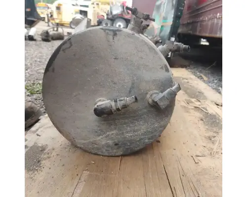 Mack RB688S Air Tank