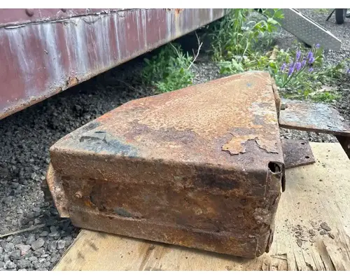 Mack RB688S Battery Box