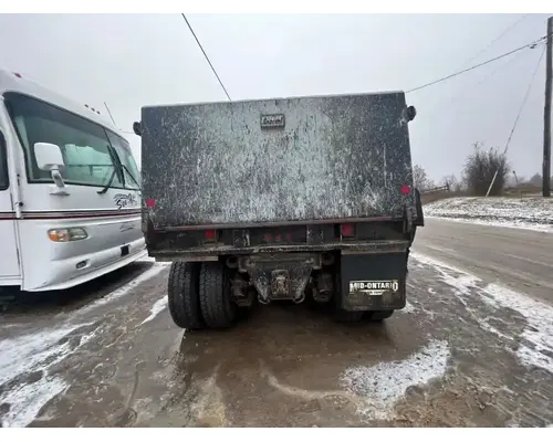 Mack RB688S Box  Bed