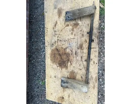 Mack RB688S Brackets, Misc.