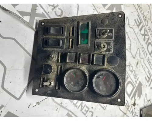 Mack RB688S Dash Assembly