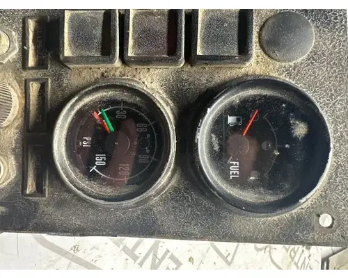 Mack RB688S Dash Assembly