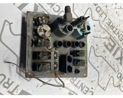 Mack RB688S Dash Assembly