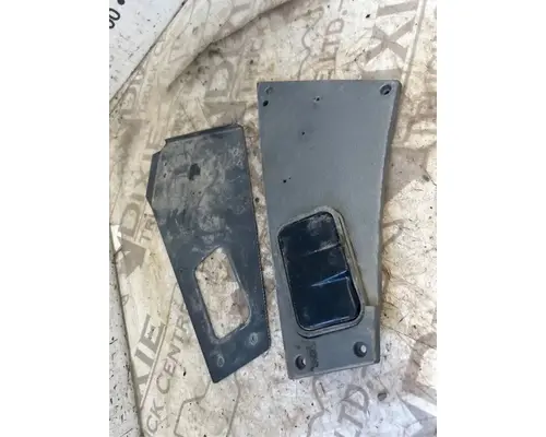 Mack RB688S Dash Assembly